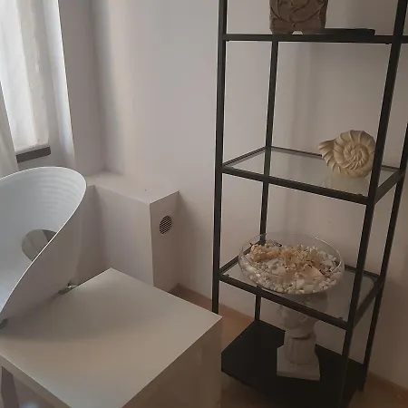 Apartament Black & White Ii